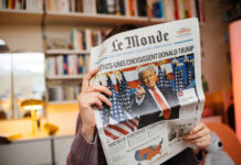 Le Monde Frankreich X